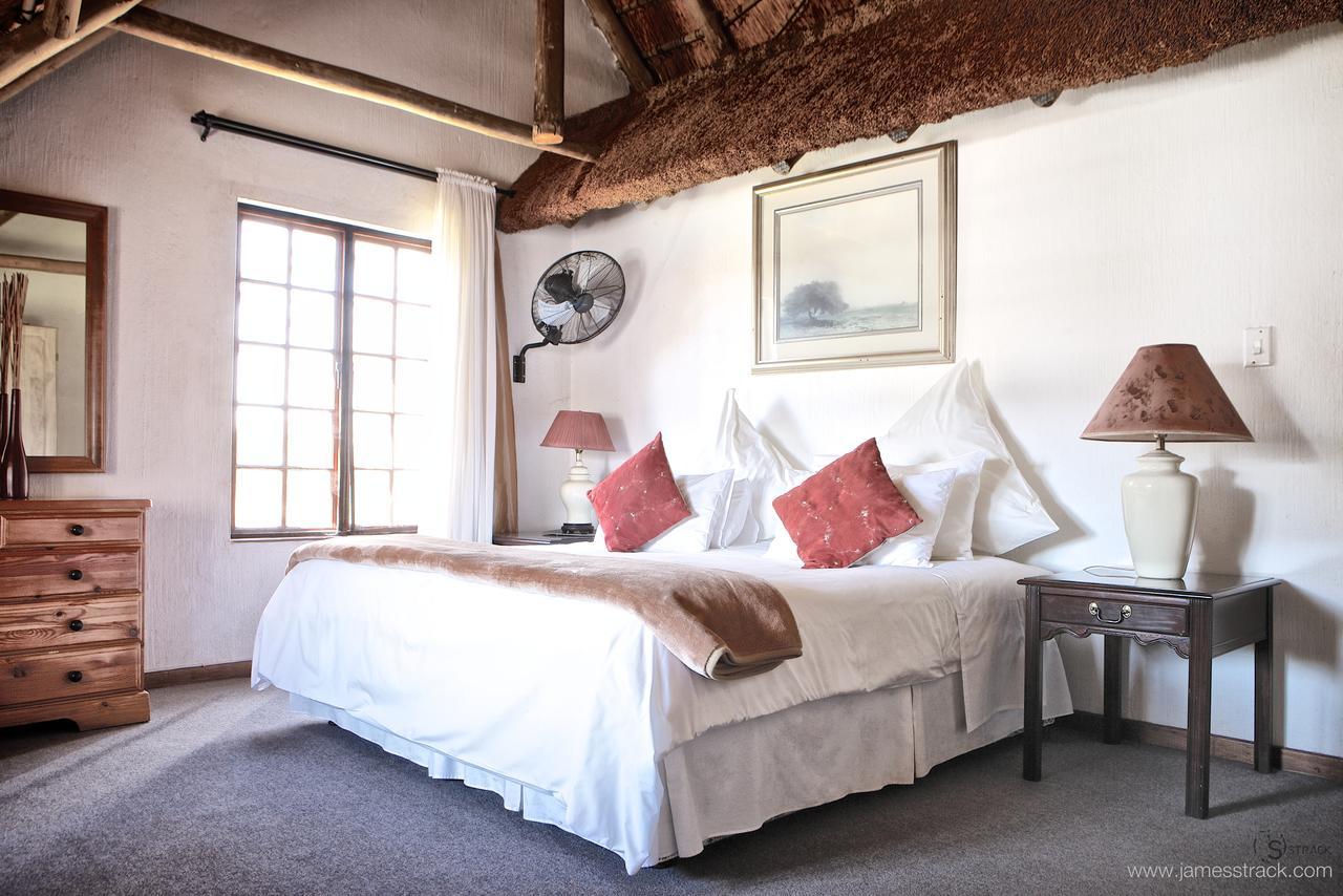 Mokoya Lodge Hekpoort Екстер'єр фото